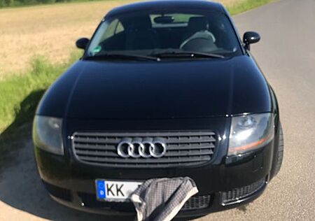 Audi TT Coupe 1.8T 132 kW -