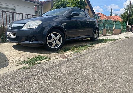 Opel Tigra 1.8 -