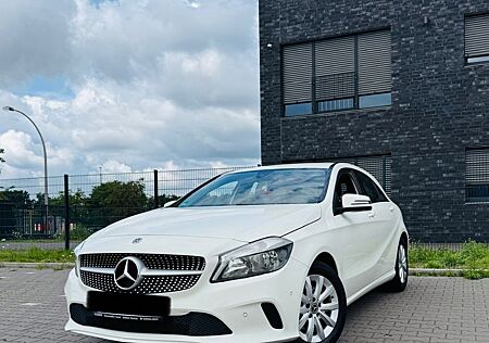 Mercedes-Benz A 180 - Achtfach bereift!