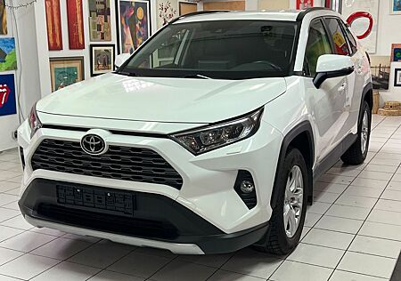 Toyota RAV 4 RAV4 4x2 Comfort LED Kamera SzHz Garantie MwSt