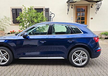 Audi Q5 2.0 TFSI S tronic quattro sport - AHK