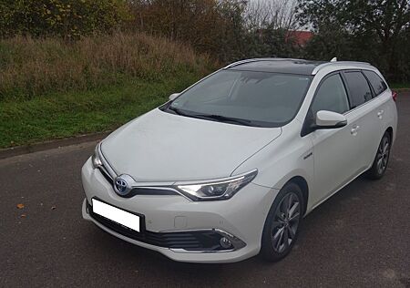 Toyota Auris Touring Sports Automatik Hybrid Leder Pano