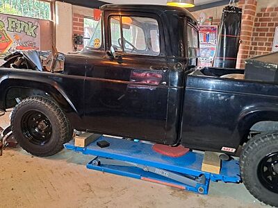 Ford F 100