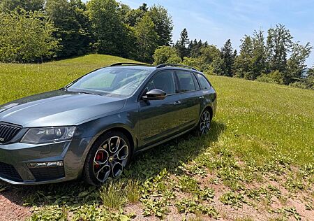 Skoda Octavia 2.0 TSI DSG RS Combi RS