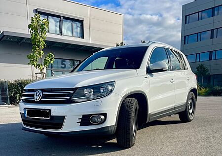 VW Tiguan Volkswagen 1.4 TSI BMT LOUNGE Sport & Style LOUN...