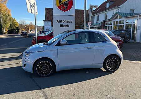 Fiat 500E La Prima