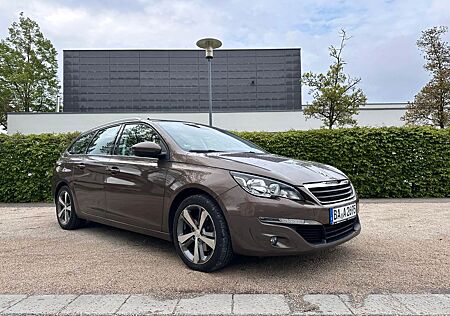 Peugeot 308 Allure BlueHDi 150 *Scheckheft! PANO&AUTO.*