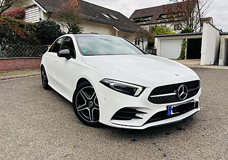 Mercedes-Benz A 220 gebraucht kaufen Mercedes-Benz A 220 d DCT AMG Paket, Night-Paket