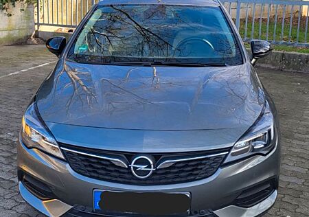 Opel Astra ST 1.2 Direct Inj Turbo 107kW Elegance...
