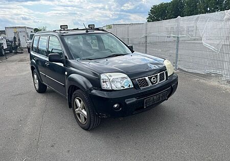 Nissan X-Trail 4x4 comfort 2.2 dCi, AC. Klima