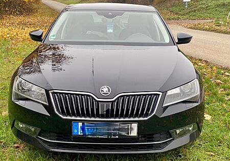 Skoda Superb 2.0 TDI SCR 140kW DSG 4x4 Style Style