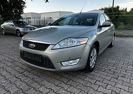 Ford Mondeo 48000 KM NEU TUV