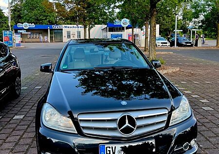 Mercedes-Benz C 180 CDI BlueEFFICIENCY ELEGANCE ELEGANCE