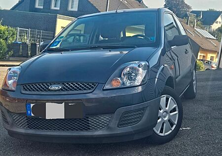 Ford Fiesta 1,3 51 kW Tageszulassung 1.Hand