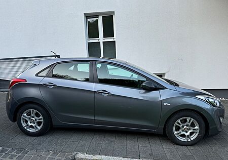 Hyundai i30 1.4 Classic Klima Sitzheizung