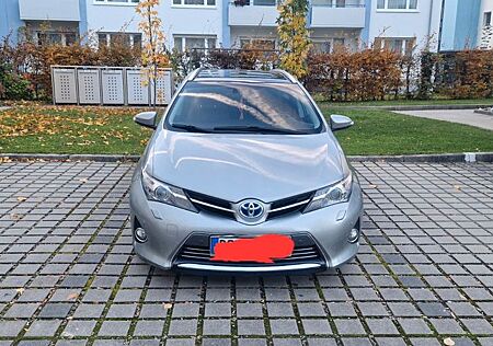 Toyota Auris Touring Sports Touring Sports Hybrid 1...