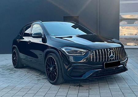 Mercedes-Benz 200 GLA 4Matic+AMG+NIGHT+MBUX-HIGH-END+MULTIBEAM