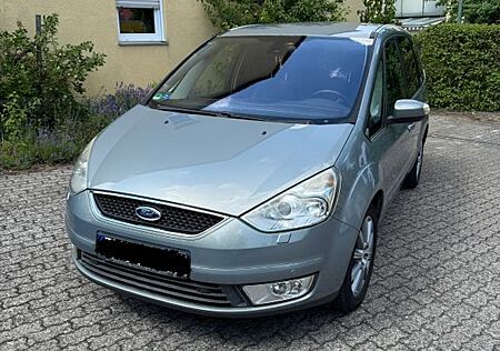 Ford Galaxy 2.0 TDCi Ghia 1. Hand TÜV 05/27 AHK