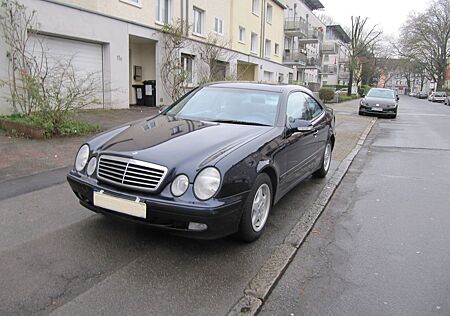 Mercedes-Benz CLK 200 KOMPRESSOR AVANTGARDE Avantgarde