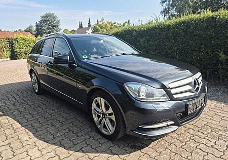 Mercedes-Benz C 300 CDI 4MATIC T AVANTGARDE Autom. AVANTGARDE