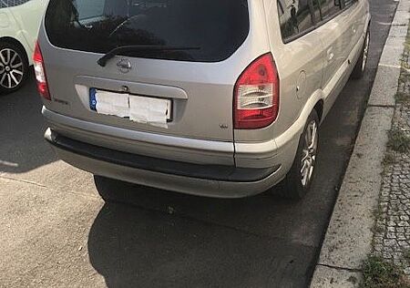 Opel Zafira 1.6 Njoy Njoy