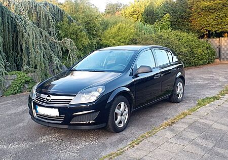 Opel Astra 1.6 Selectio Tüv/Service neu!