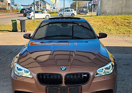 BMW M5 F10 1. Hand // Motor NEU //