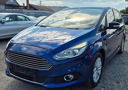 Ford S-Max Titanium 1.5 L* Navi* Tüv neu