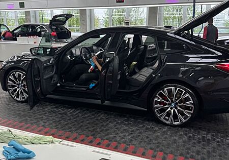 BMW i4 M50 -