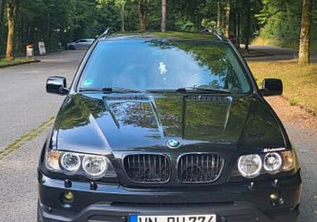 BMW X5 4.4i -