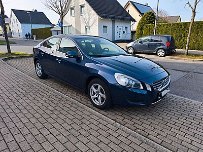 Volvo S60 D3 TÜV NEU Scheckheft AHK sparsam