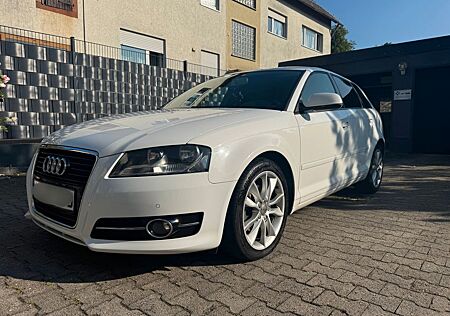 Audi A3 2.0 TDI (DPF) S tr. Attraction Sportback ...