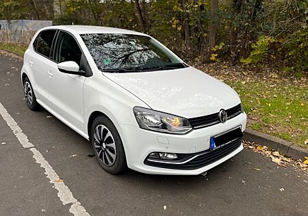 VW Polo Volkswagen 1.2 TSI 66kW ALLSTAR BMT / 8-Fach bereift