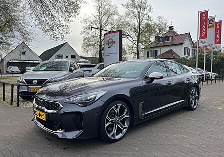 Kia Stinger 2.0 T-GDI GT-LINE 256PK automatik / Schi