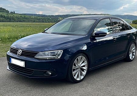 VW Jetta Volkswagen 2.0 TDI Comfortline PDC/CarPlay/Tüv Neu