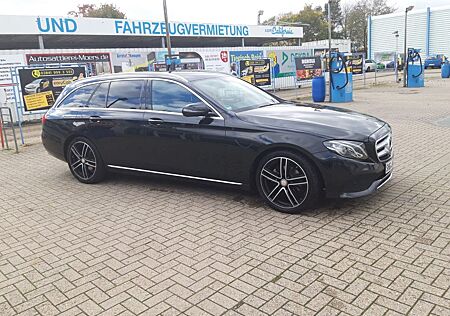 Mercedes-Benz E 220 d T Autom. -