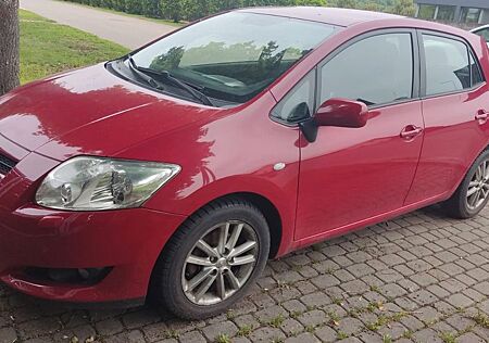 Toyota Auris PDC Klima Automatik TÜV neu nur 92000km
