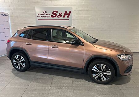 Mercedes-Benz GLA 200 GLA 200d 8G-DCT Progres. NAVI Leder PDCv+h Tempo