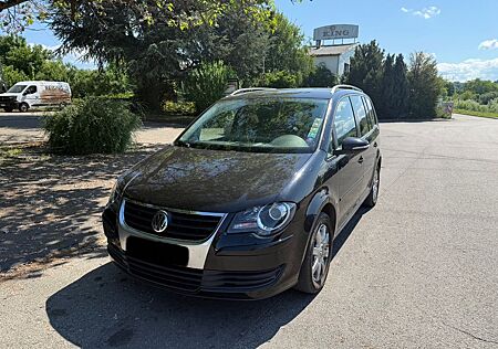 VW Touran Volkswagen Freestyle**7-SITZER**