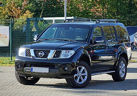 Nissan Pathfinder 2.5 dCi SE 7-Sitzer AHK TEMP BT CAM