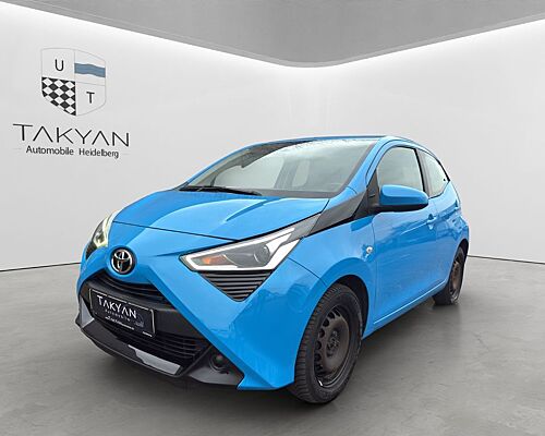 Toyota Aygo AYGO x-play / v1.Hand / Klima / S-Heft