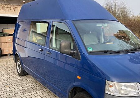 VW T5 Transporter Volkswagen mit Hochdach