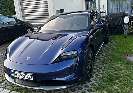 Porsche Taycan 4S Cross Turismo S