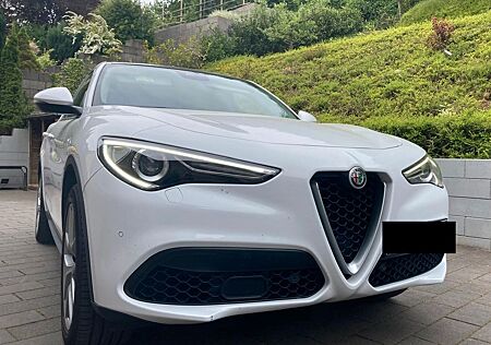 Alfa Romeo Stelvio 2.0 TB 16V 206kW First Edition Garantie