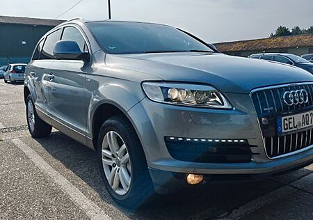 Audi Q7 3.0 TDI Quattro Scheckgeplegt