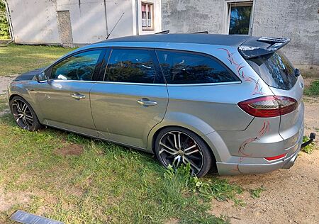 Ford Mondeo 2,0TDCi 103kW DPF Ghia Turnier Ghia