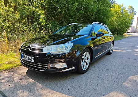 Citroën C5 Tourer HDi 135 FAP Confort Automatik Confort