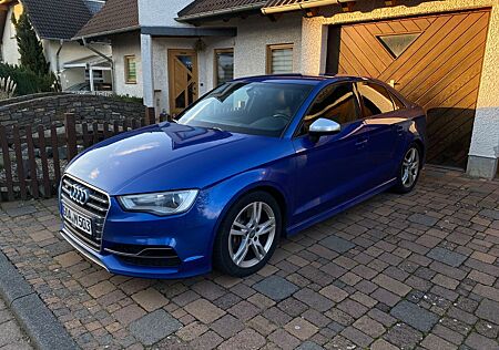 Audi S3 2.0 TFSI quattro -