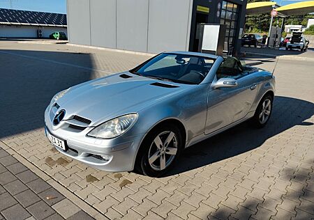 Mercedes-Benz SLK 200 KOMPRESSOR - Checkheft gepflegt