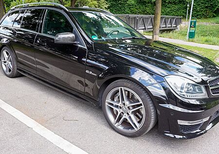 Mercedes-Benz C 63 AMG T